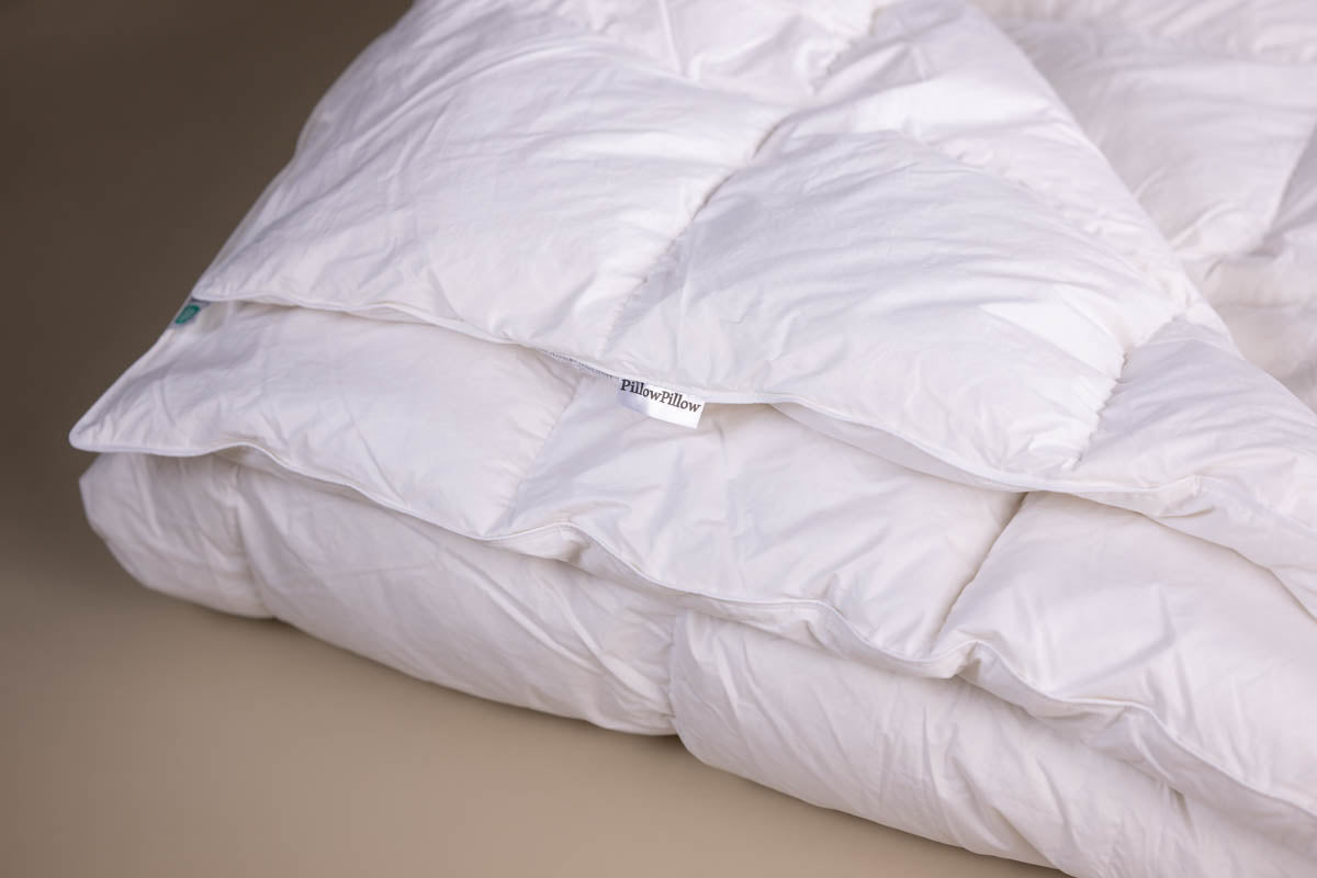 13.5 Tog (Winter) Goose Feather and Down Duvet - SHEET STORY - 2