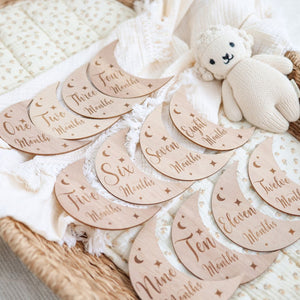 Wooden Month - by - Month Baby Milestone Set - SHEET STORY - 3